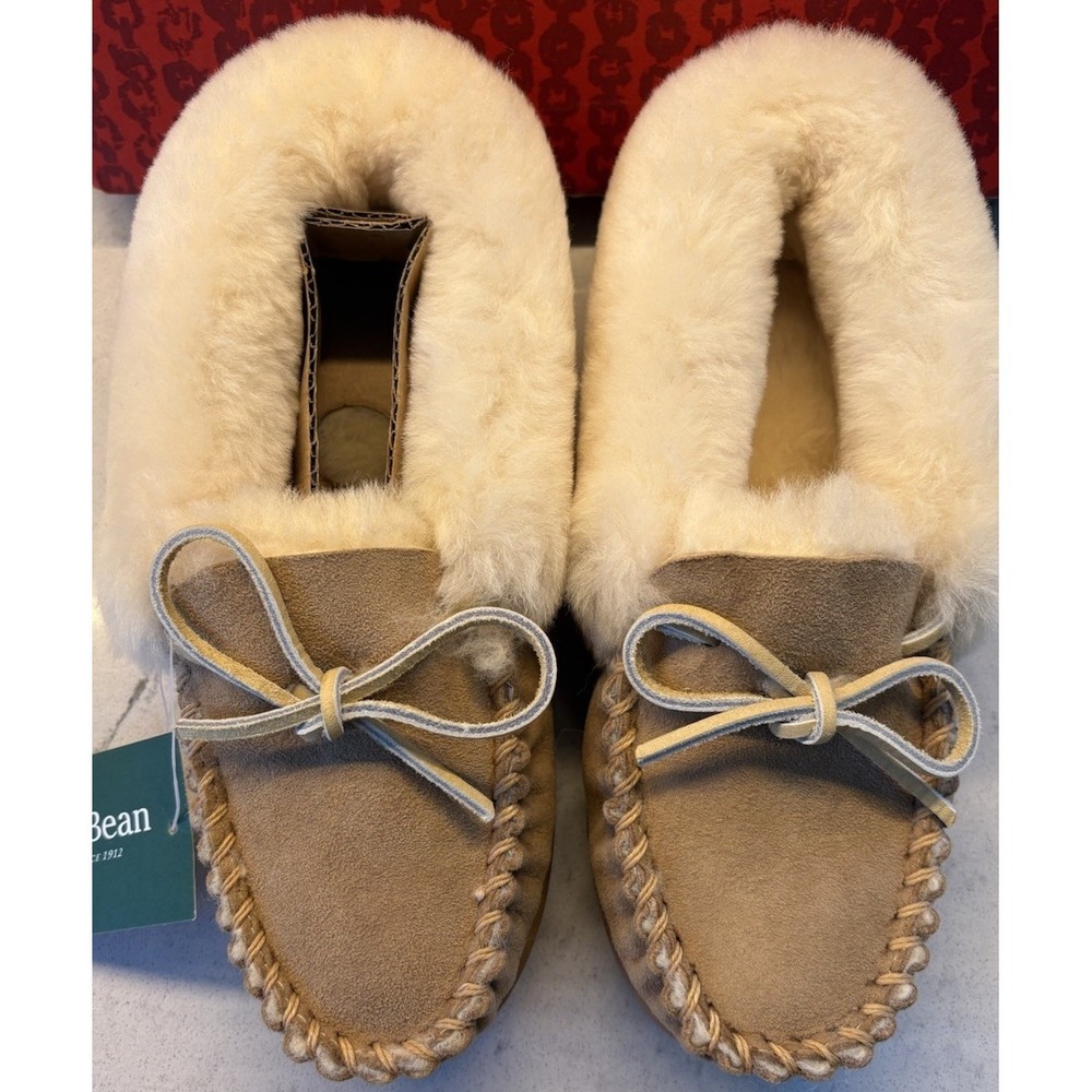 NEW L.L.Bean Wicked Good Moccasins Women's Slipper Size 5M Brown Shearling NIB - Picture 2 of 8